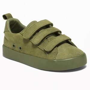 Old Navy Boys Olive Faux Suede Velcro Sneakers
